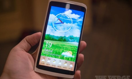 Samsung Galaxy Note 3 : une version avec écran flexible dès le mois...