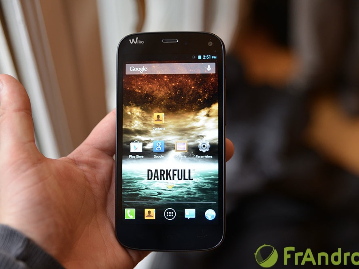 Wiko Darkfull, prise en main vidéo et disponibilité