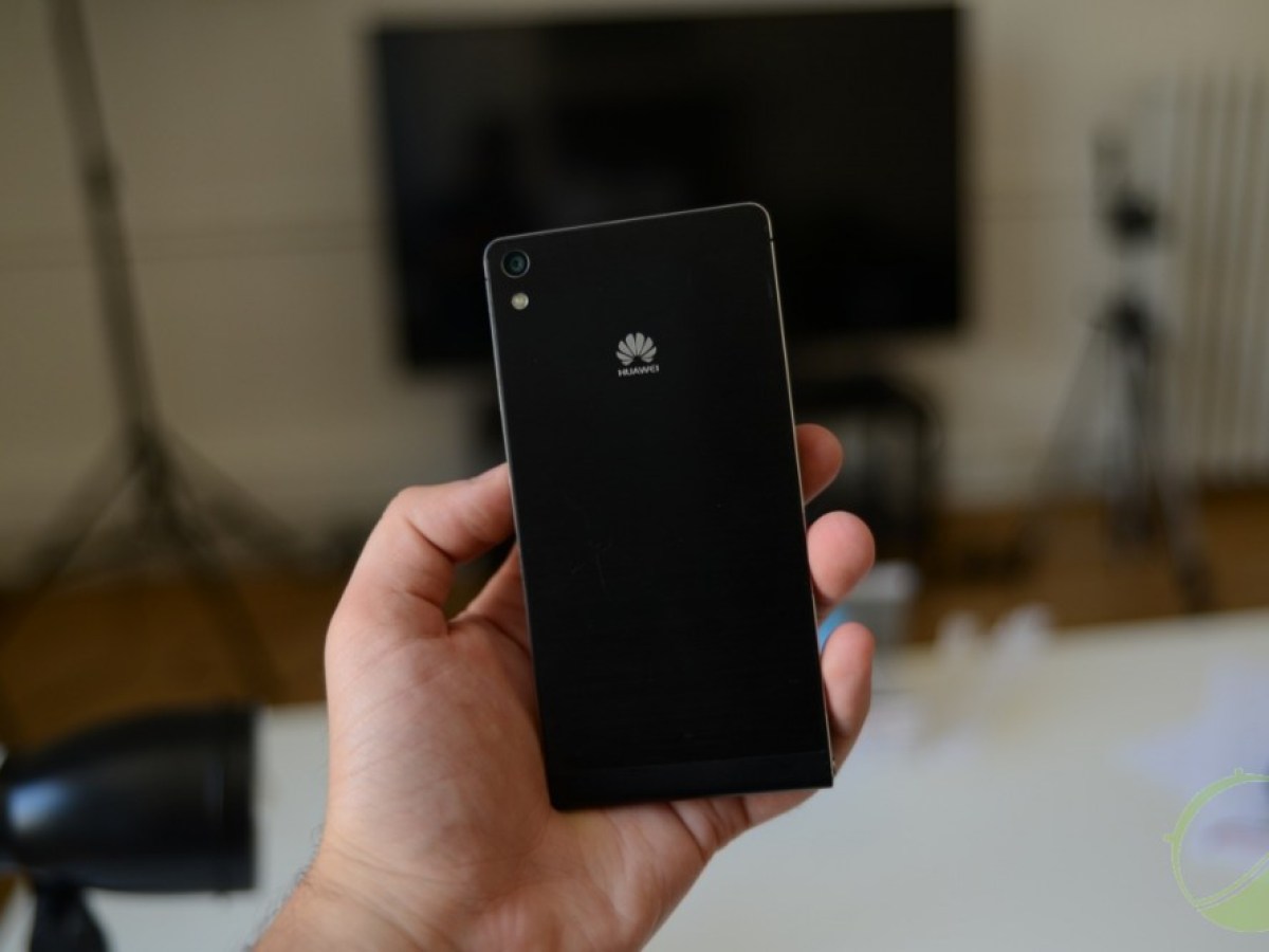 Soldes : le Huawei Ascend P6 à 129 euros