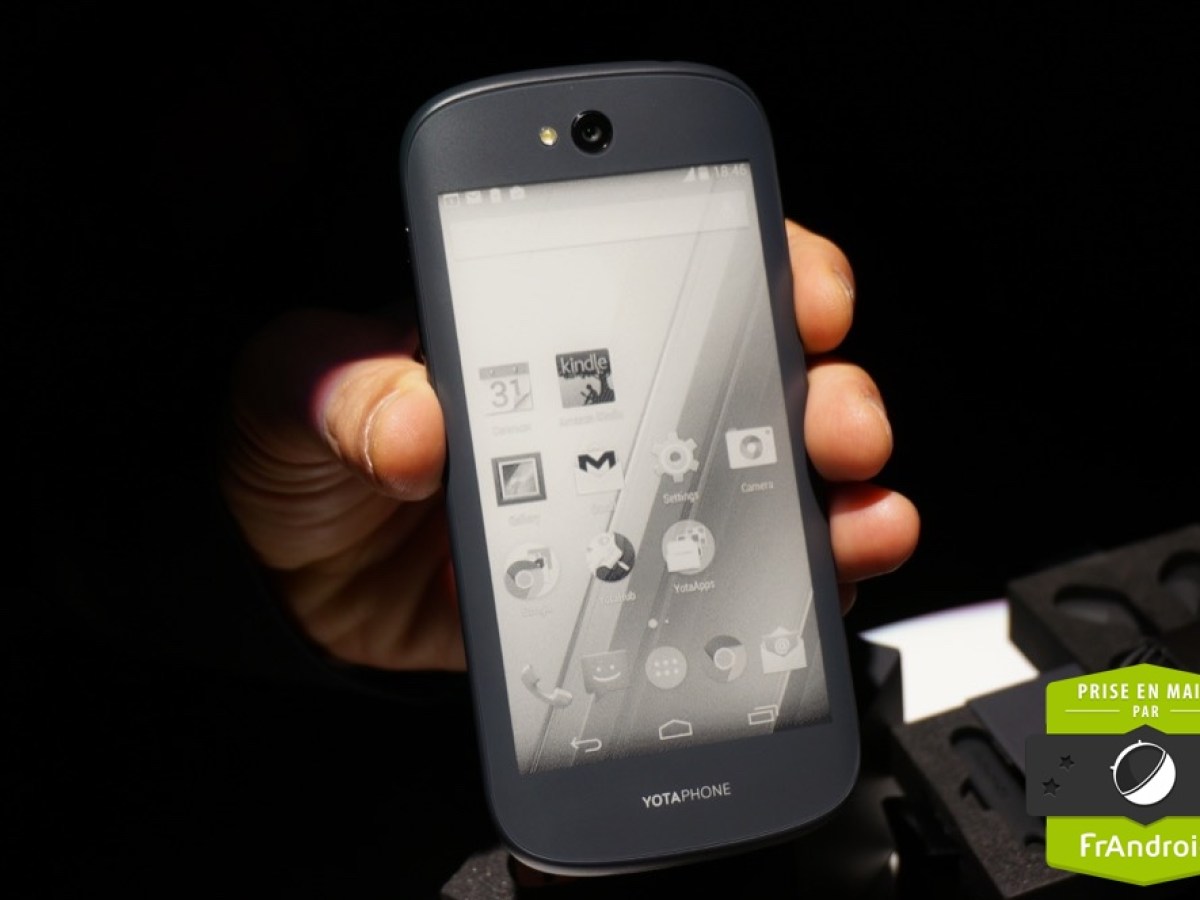 Prise en main du Yotaphone 2, prêt à remplacer votre Kindle ?