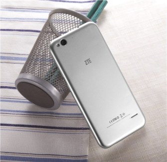 ZTE Blade S6 : il est officiel, le cousin de l’iPhone 6 (sous Lollipop)