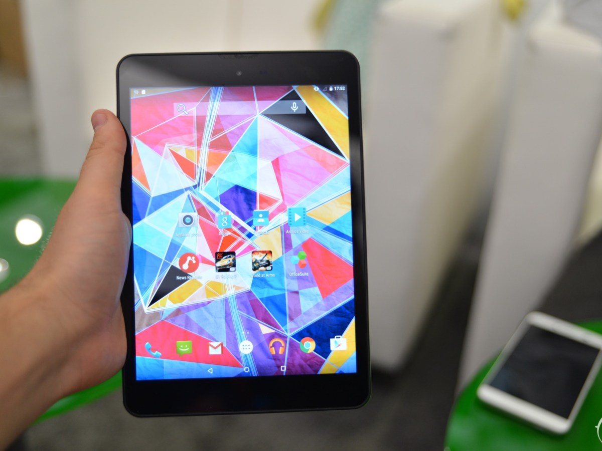 Prise en main de l'Archos Diamond Tab : une séduisante ardoise à moins de 200 euros