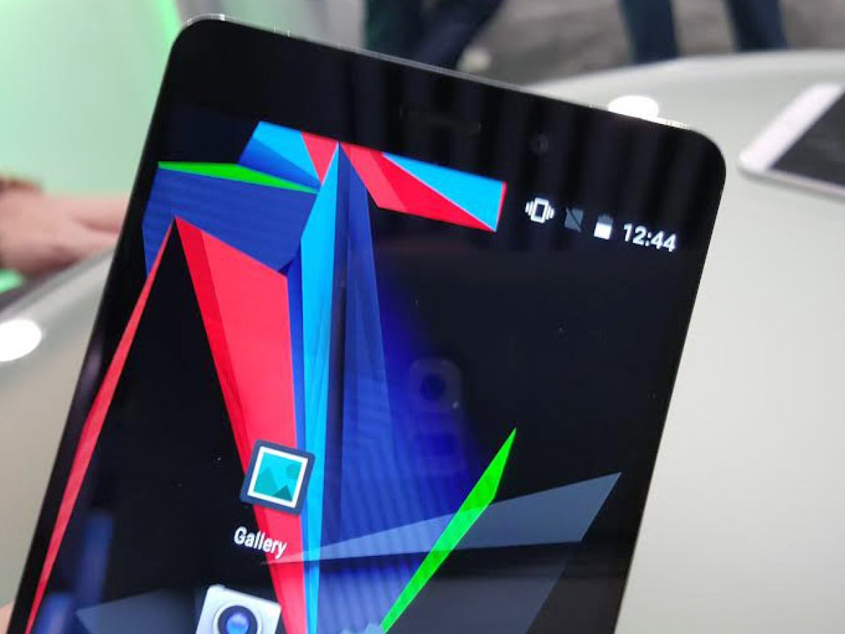 L'Archos Diamond 2 Plus, ou le retardataire