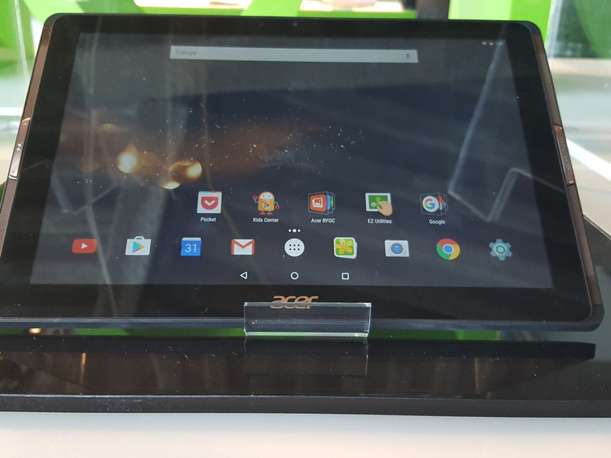 Prise en main de l'Acer Iconia Tab 10, de l'entrée de gamme décevant