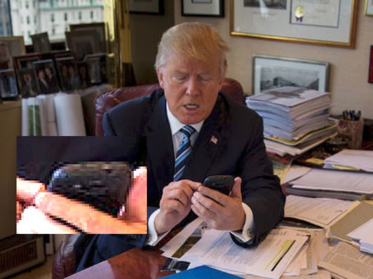 Donald Trump et son Samsung Galaxy S3 (non sécurisé)