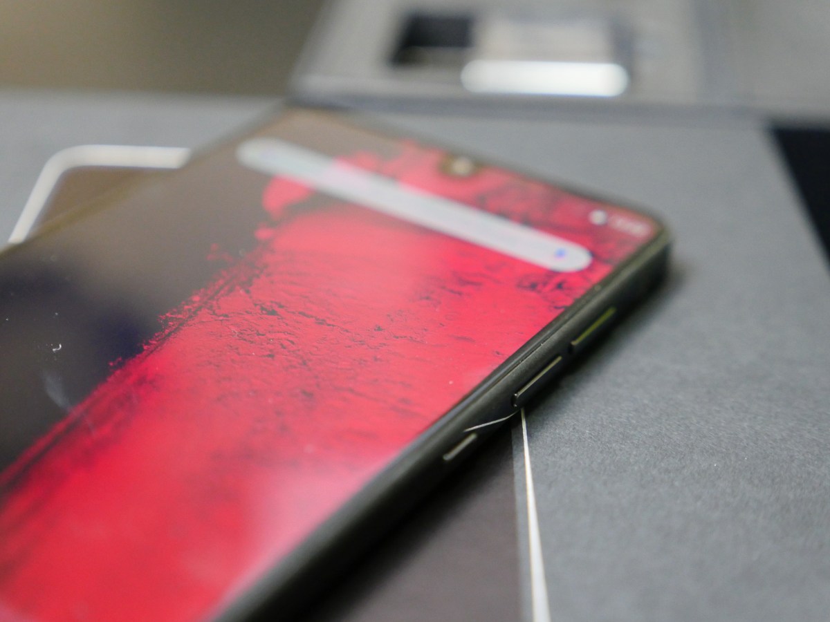 Un nouvel Essential Phone bientôt annoncé ? C'est fortement suggéré par le créateur de la marque