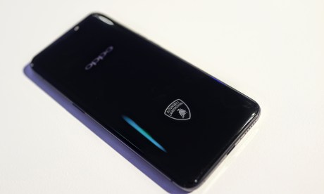 Nos photos du smartphone vendu à 1699 euros