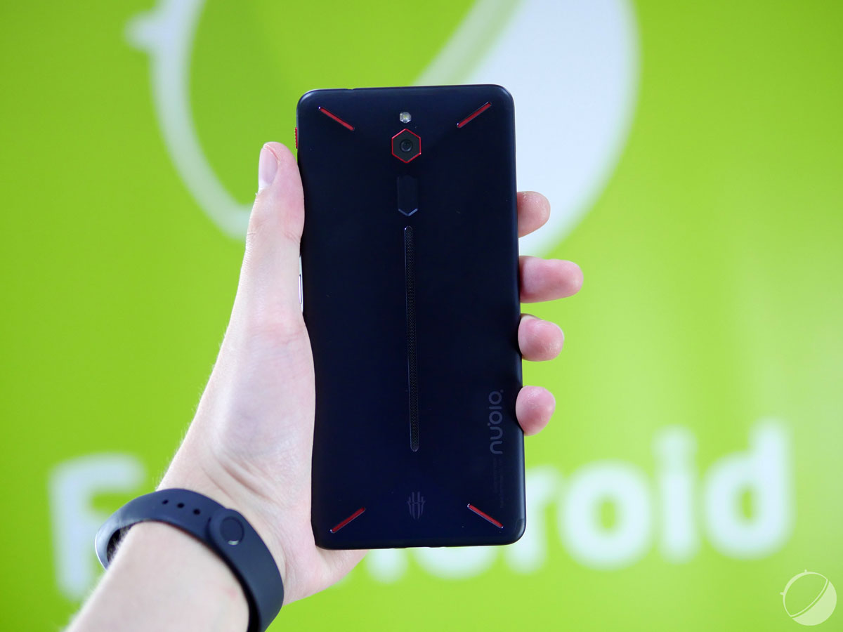 Test du Nubia Red Magic : les LED rendent tout plus puissant... ou pas