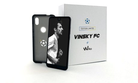 Profitez du package Wiko View 2 avec une coque YouTubeur en édition...