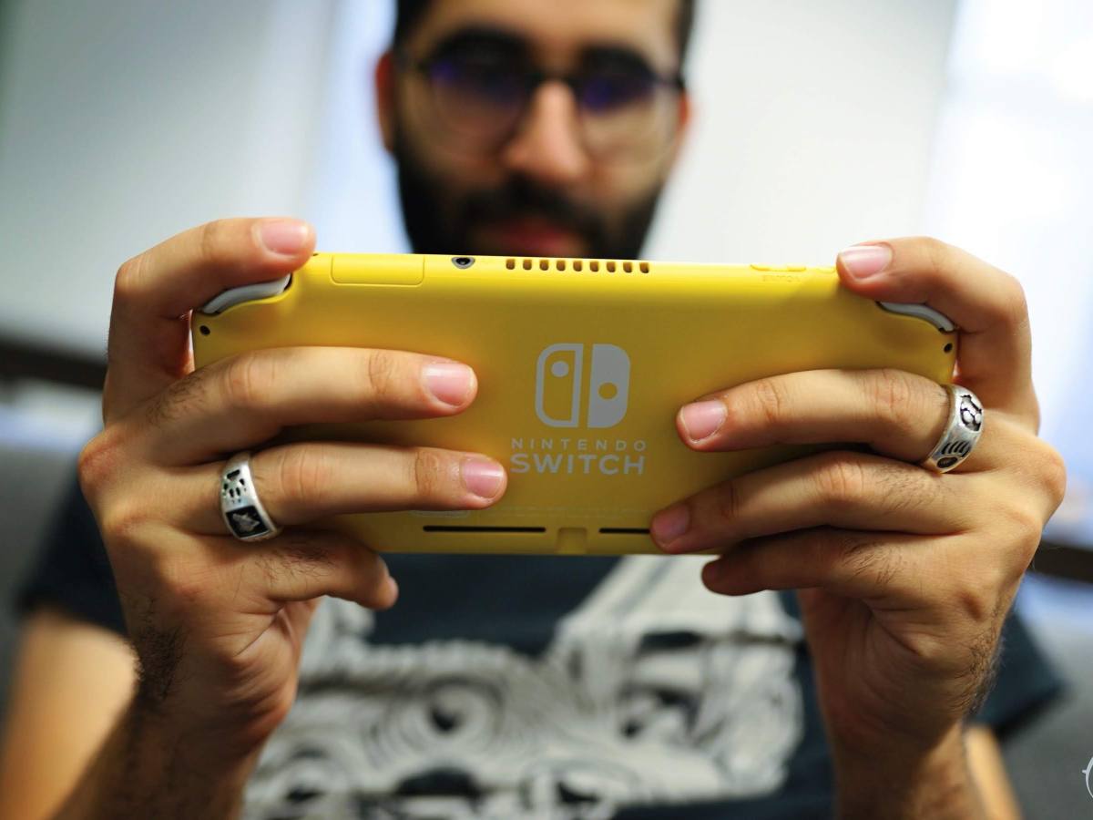 5 accessoires essentiels pour votre Nintendo Switch Lite (ou classique)