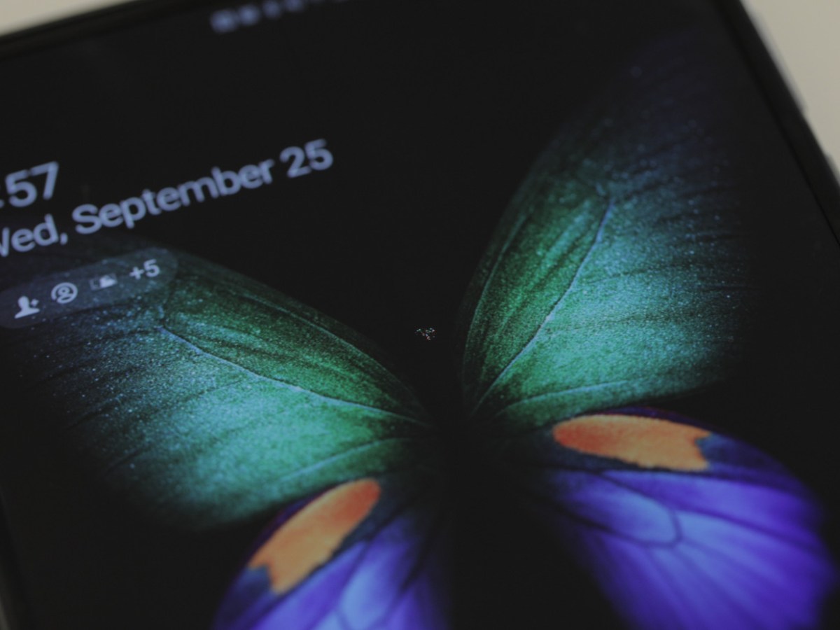 Samsung Galaxy Fold : un média reconnu a rencontré un nouveau problème d'écran, mais c'est le seul pour moment