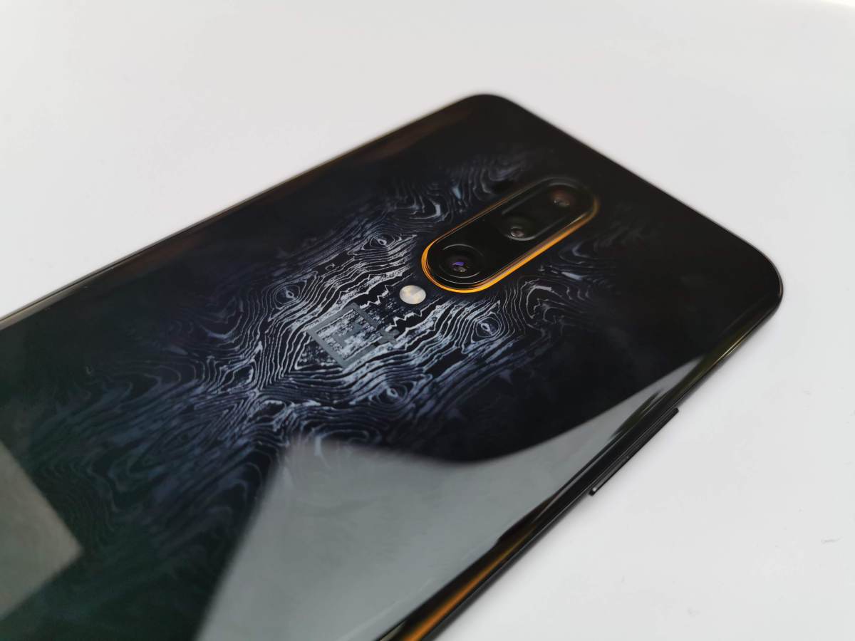 Notre prise en main du OnePlus 7T Pro McLaren Edition en photos