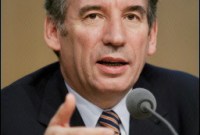 Hadopi : François Bayrou critique une