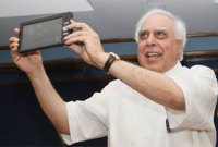 La tablette indienne la moins chère du monde passe de 10 à 35 dollars
