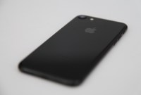 Apple confirme : les iPhone avec de vieilles batteries sont volontairement ralentis