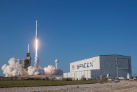 SpaceX va lancer deux prototypes de ses satellites pour connecter la planète à Internet