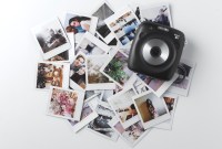 Square SQ10 : Fujifilm dévoile un appareil photo instantané hybride au format carré