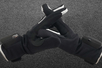 Ces gants traduisent la langue des signes en mots