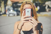 La couv' de Elle Australie a été prise avec un iPhone et le photographe...
