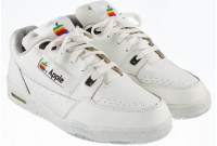 L'Apple mania a un prix : ces sneakers à la pomme seront mises aux...
