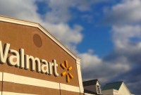 Contre Amazon, Google s'est trouvé un nouvel allié : le géant de la grande distribution Walmart