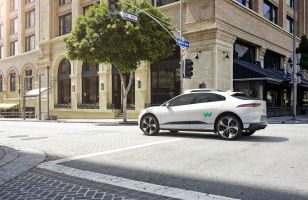 Google Waymo a demandé un permis pour tester des voitures autonomes sans humain à...