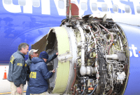 Un avion américain atterrit en urgence après l'explosion d'un réacteur