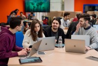 Apple ouvre les inscriptions à son école de développeurs de Naples
