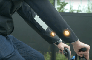 Sécurité : Ford a développé une veste de cycliste intelligente