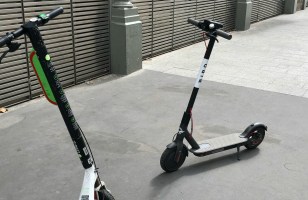 La ville de Paris va taxer chaque trottinette, vélo et scooter en libre-service déposés...