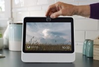Surprise : Facebook collectera des données personnelles avec son enceinte connectée Portal