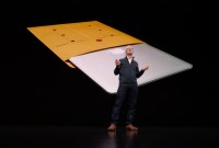 Tim Cook ne veut ni suprémacistes ni conspirationnistes sur les plateformes Apple