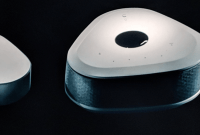 Freebox Delta : Xavier Niel troque la mamie du Cantal pour le geek paresseux