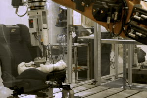 Ces fesses robotiques de Ford transpirent sur les sièges des voitures pour tester leur...