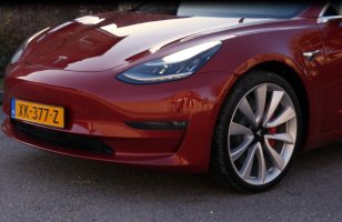 Tesla prépare une mystérieuse annonce pour la Chine : une voiture exclusive ?