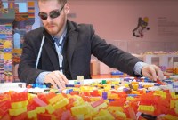 Lego teste des instructions audio et en braille pour les personnes malvoyantes ou aveugles