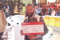 Ce qui cloche avec Skyline Airways, la compagnie aérienne promue par Cyril Hanouna, Vitaa...