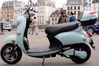 Test du Emma : que vaut le scooter électrique le moins cher du marché...