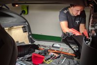 Une journée aux côtés d'un mécanicien mobile Tesla, un métier prêt pour l'avenir