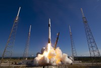 Internet depuis l’espace par SpaceX : cette nuit, 60 satellites Starlink rejoindront la constellation