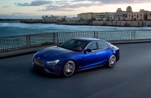 Maserati se prépare à l'électrification, avec un modèle hybride pour commencer