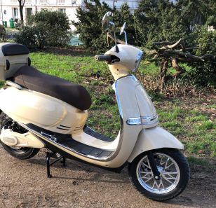 Scooter électrique équivalent 125 : quel est le meilleur à acheter en 2020 ?