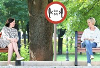 Coronavirus : 1 ou 2 mètres, à quelle distance physique est-on vraiment protégés ?