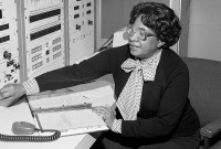 Qui était Mary Jackson, l'ingénieure noire dont le QG de la Nasa porte maintenant...