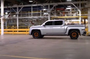 Quelle est cette startup qui va lancer un pickup électrique avant Tesla et Rivian...
