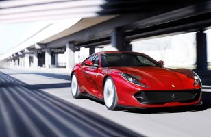 Les premières voitures 100 % électriques de Ferrari seraient des SUV