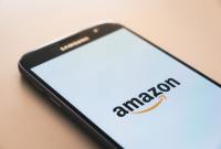 Jusqu'où Amazon peut-il aller pour écraser la concurrence ? Une enquête du Wall Street...