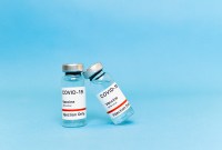 Vaccin Covid-19 : faut-il réserver les 2 doses dans le même centre ?