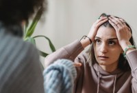 « Toute ma famille est antivax » : comment les relations sont mises à l’épreuve par le vaccin