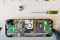 Valve montre en vidéo pourquoi il ne faut surtout pas désassembler un Steam Deck